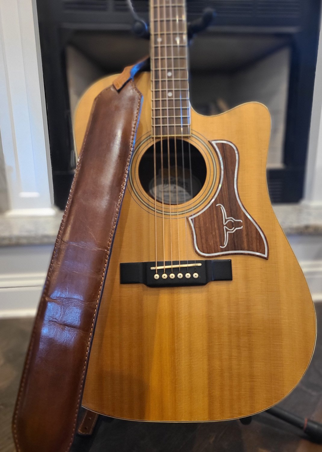 The Bayou One™ – Handcrafted Guitar Strap – Saddleback - Image 3