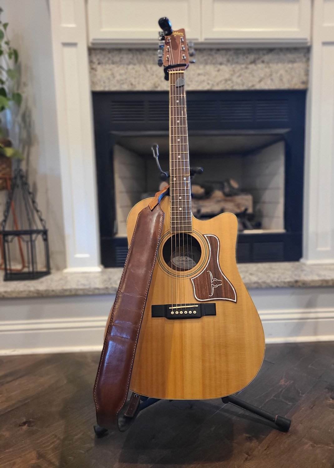 The Bayou One™ – Handcrafted Guitar Strap – Saddleback - Image 4